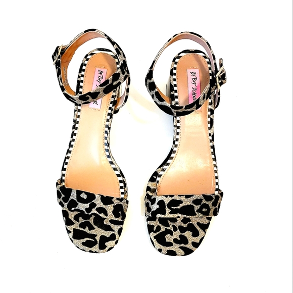 Betsey Johnson Light Gold Leopard Ankle Strap Chunky Block Heels - Picture 6 of 9